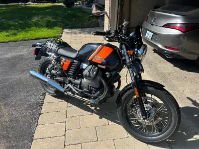 Nice bike for beginners, new tires new clutch cable, new windshield, front forks leather bag. Clean...