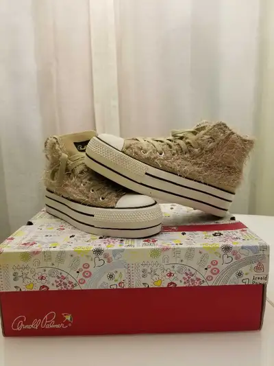 New pair of lady (Size 6) platform shoes, View more