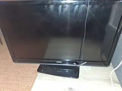 Toshiba LCD 40" tv , View more
