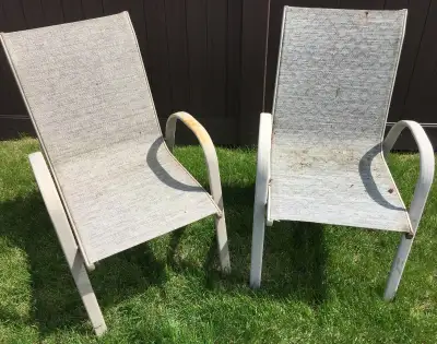 Matching patio chairs. Patio furniture. $3 each PLEASE read the ad carefully My name - My name is Ma...