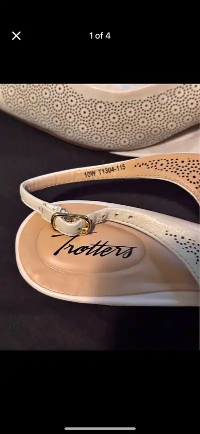 Women’s leather Heels White size 10, View more