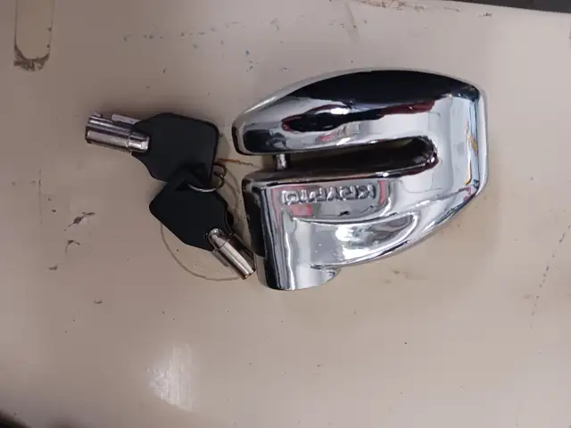 Motorcycle disc brake lock in Other in London - Image 3