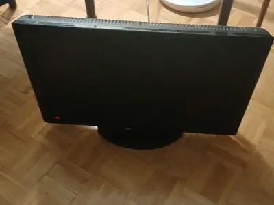 This Hisense 24-inch LCD HDTV features full-HD resolution and 10,000:1 dynamic contrast ratio for a...