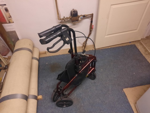 3-wheel Walker/Rollator in Health & Special Needs in Kitchener / Waterloo - Image 2