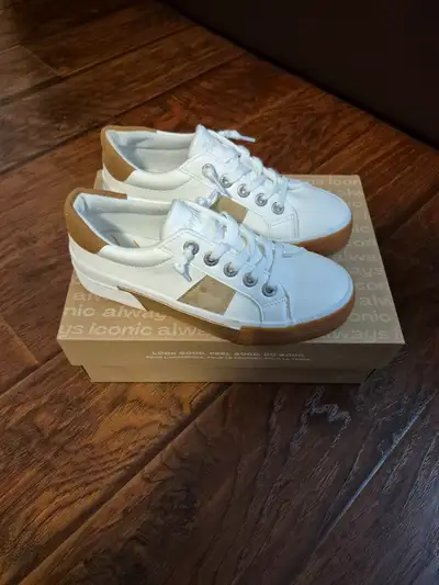 Dr. Scholl's Shoes - Women's Size 7, View more