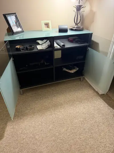 Armoire de rangement IKEA en verre - IKEA Glass Storage Cabinet, View more