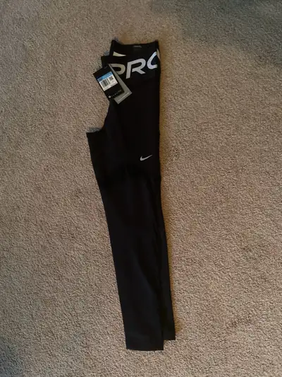 Nike Pro Leggings Size Medium- BNWT, View more