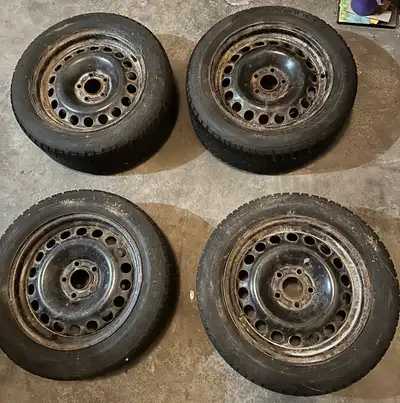 Winter tires off a 2009 Pontiac g5. Will negotiate. Pickup in amherstview and Kingston preferred.