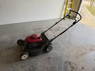 For sale a Honda HRR216 push mower. Bag is not in perfect shape but works well. Runs and cuts great....