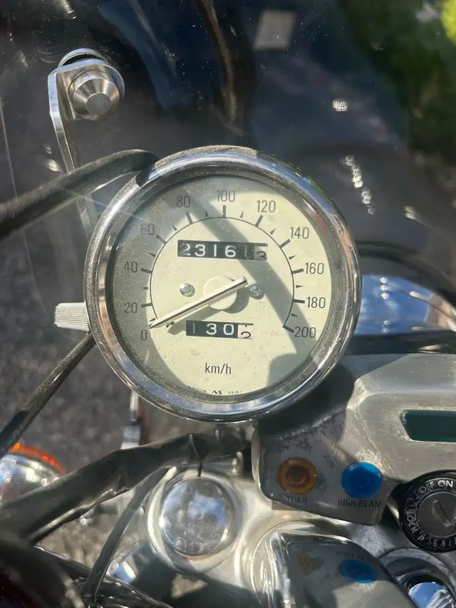 1998 Yamaha Virago 1100 for sale in Street, Cruisers & Choppers in Kawartha Lakes - Image 3
