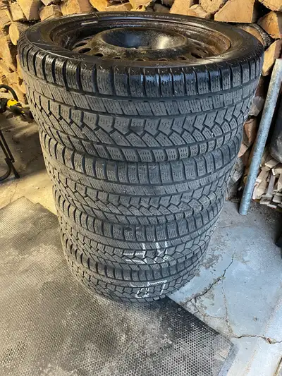 4 Duration 30 Interstate snow tires with rims. 225/50R17 extra load. Tires are in great shape and re...