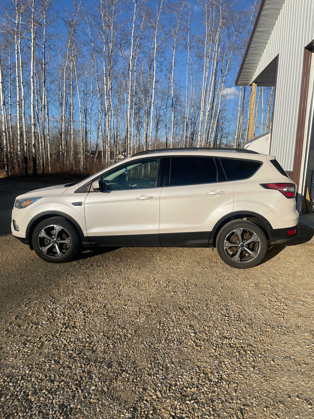 2017 Ford Escape SE in Cars & Trucks in St. Albert