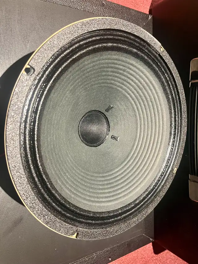 celestion Vintage 30 speaker in Amps & Pedals in Longueuil / South Shore - Image 3