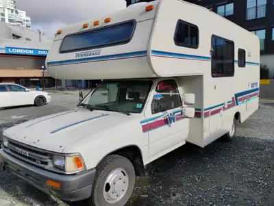 This Toyota Winnebago RV WARRIOR lives up to its name! I purchased it a couple months ago in Nova Sc...