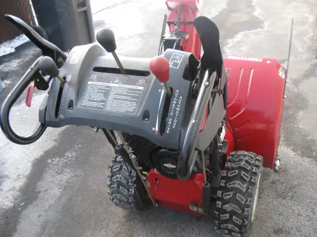 souffleuse craftsman 11.5 H.P. hydro -cylindre en acier 30 pouce in Snowblowers in Laval / North Shore - Image 7
