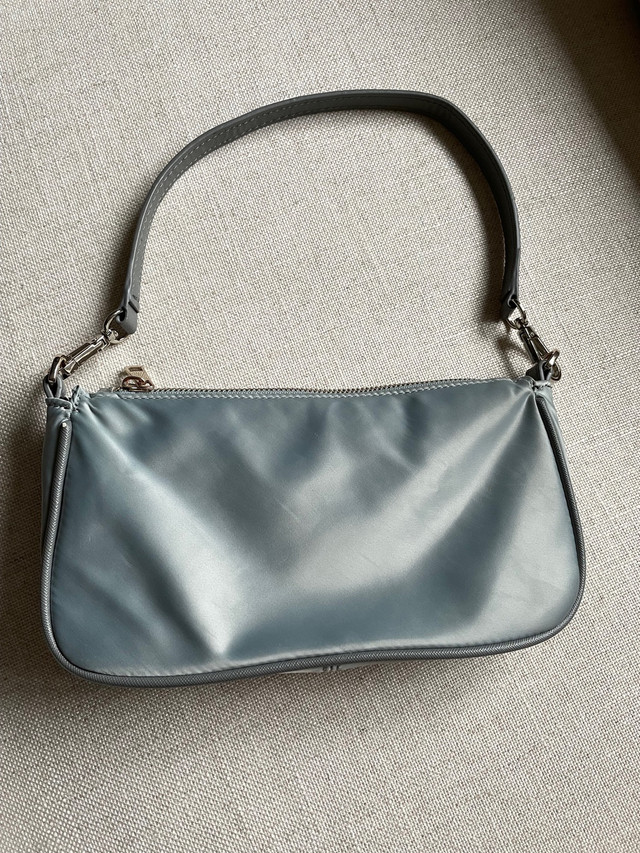 Zara Single-shoulder crossbody bag in Women's - Bags & Wallets in Calgary - Image 3