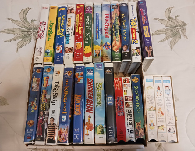 Disney, WB, and other 1995-2005 Family Movie VHS tapes in CDs, DVDs & Blu-ray in Mississauga / Peel Region