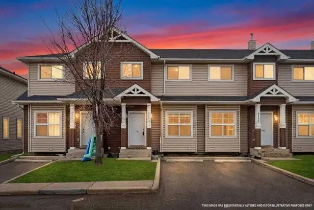 NEW LISTING! Prime located 3 bed, 2.5 bath Townhouse PRICED WELL