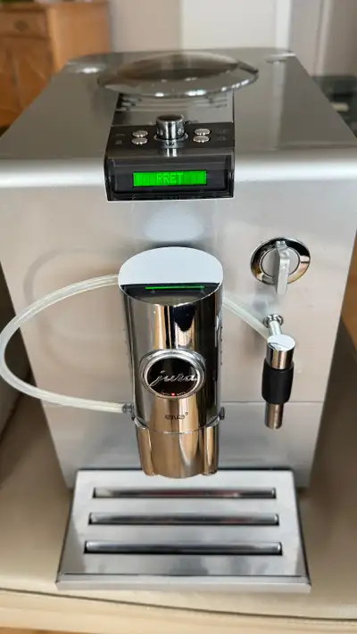 Jura ENA9 remise à neuf cafetière, View more