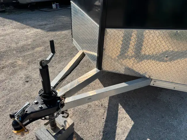 like new 6x12 in Cargo & Utility Trailers in Barrie - Image 4