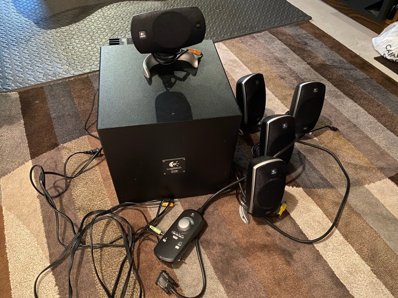 Logitech Z5300e THX 280 watt 5.1 surround sound speaker system