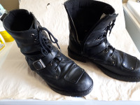 MOTORCYCLE RIDING BOOTS
