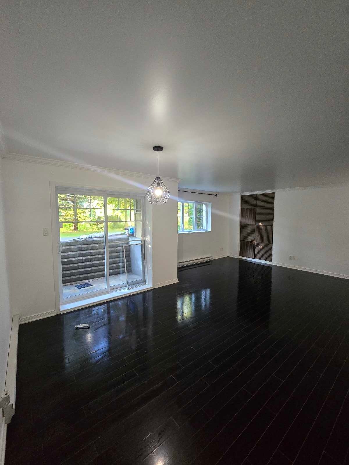 8685 Pl. du Charpentier — photo 3