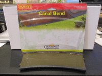 Hornby R8649 Canal Bend Section of the Hornby Canal Collection