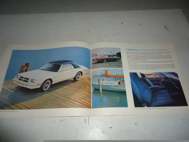 1982 CHRYSLER CORDOBA DEALER SALES BROCHURE. CAN MAIL in Arts & Collectibles in Barrie - Image 4