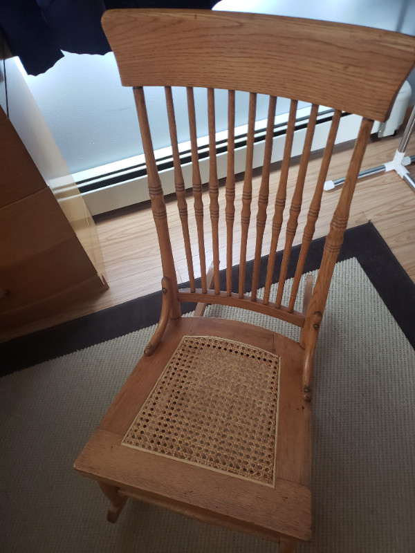 Antique Rocking Chair (Refinished) in Chairs & Recliners in Annapolis Valley - Image 4