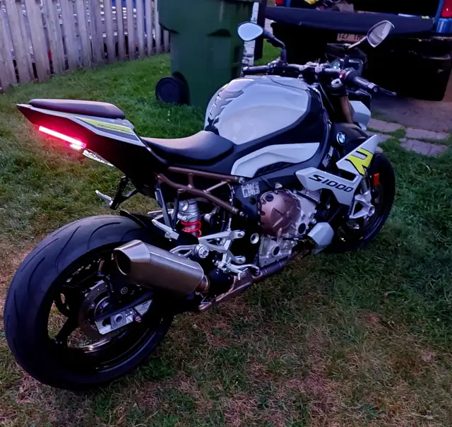 2022 BMW S1000R, 12500KM, IMPECCABLE, A1,  FULL OPTIONS in Other in Québec City - Image 11