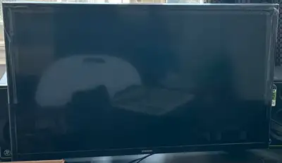 Samsung TV With Chanel Box 160$, View more