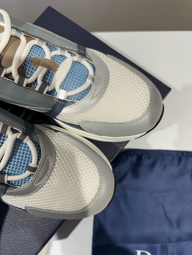 Dior B22 Blue dans Chaussures pour hommes  à Ville de Montréal - Image 2