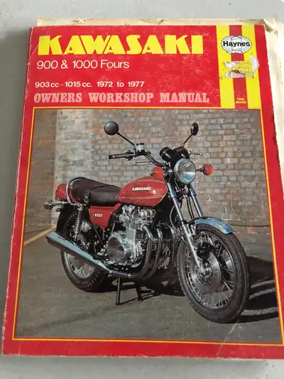 1972-77 Kawasaki 900/1000 cc Haynes owners and workshop manual, good condition. Offers?