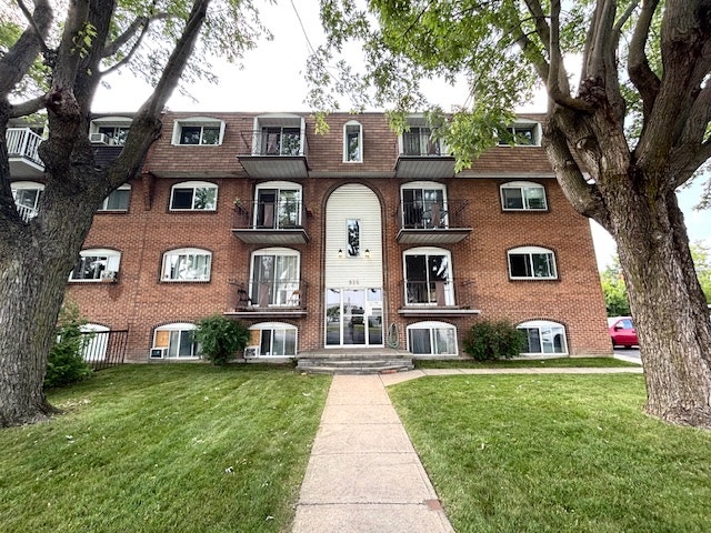 Appartement 4 1/2 à louer à Longueuil — photo 1