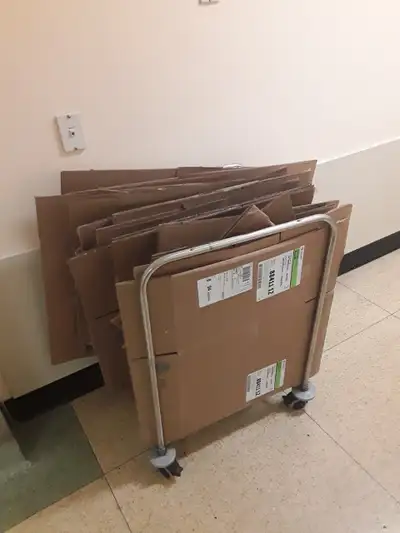 Boites de carton, View more