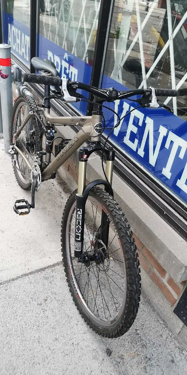 Très bon vélo Trek in Mountain in City of Montréal - Image 4