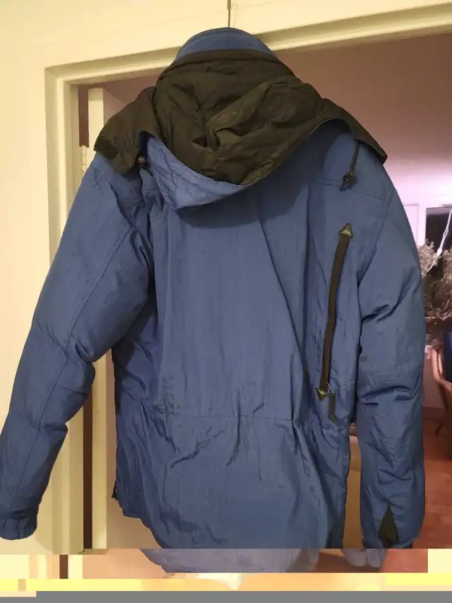 Real Goosedown winter ski jacket in Men's in City of Montréal - Image 3