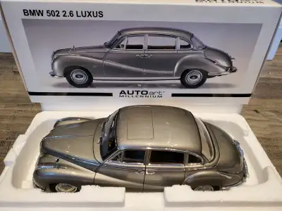 Rare BNIB 70591 Autoart Millennium BMW 502 2.6 Luxus Silver Beige Metallic