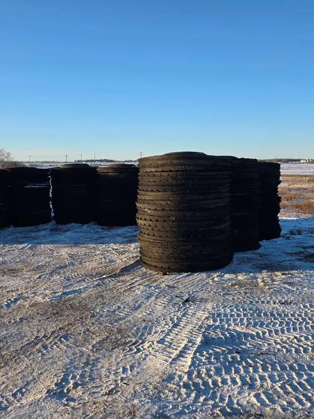 ♻️ FREE TIRE SIDEWALLS in Other Business & Industrial in Edmonton - Image 4