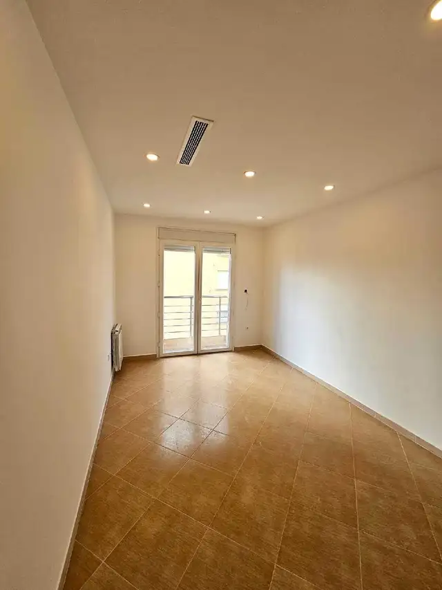 Affordable Painter475025000565975042