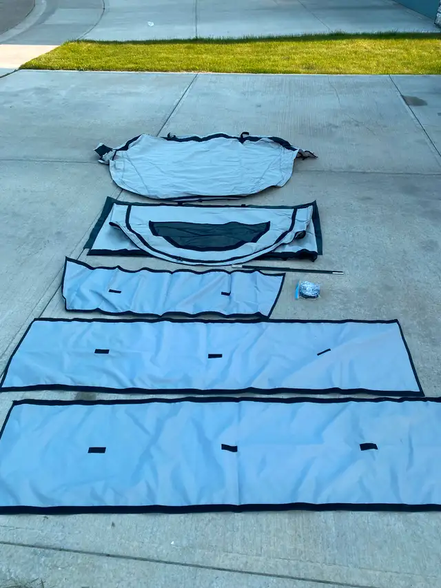 Tailgate/topper tent in RV & Camper Parts & Accessories in Red Deer - Image 3