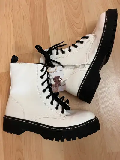 Brand NEW White Ankle Lug Boots Women Size 8.5 Sincerely Jules, View more