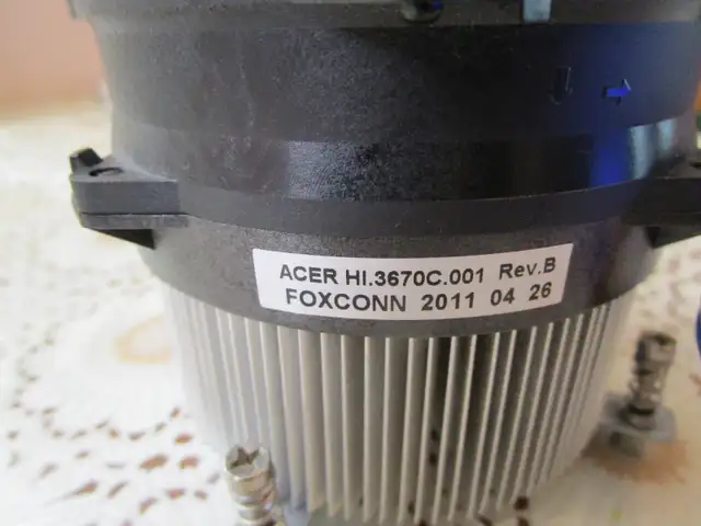 ACER CPU Desktop Radiator in System Components in Markham / York Region - Image 2