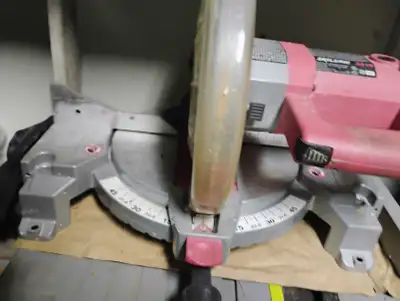 HARDLY USED, WORKING SKILL SAW  FOR WOOD CUTTING TABLE TOP-IN A, View more