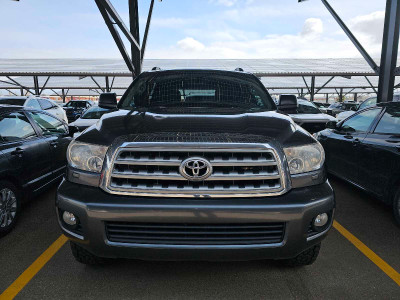 2013 Toyota Sequoia Limited 4WD 