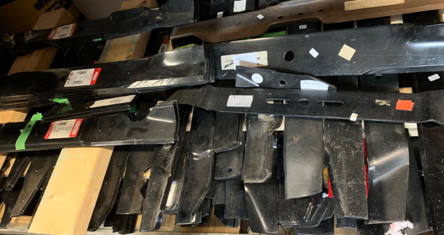 Lawnmower PARTS new / Pièces pour Tondeuse in Lawnmowers & Leaf Blowers in Gatineau - Image 3