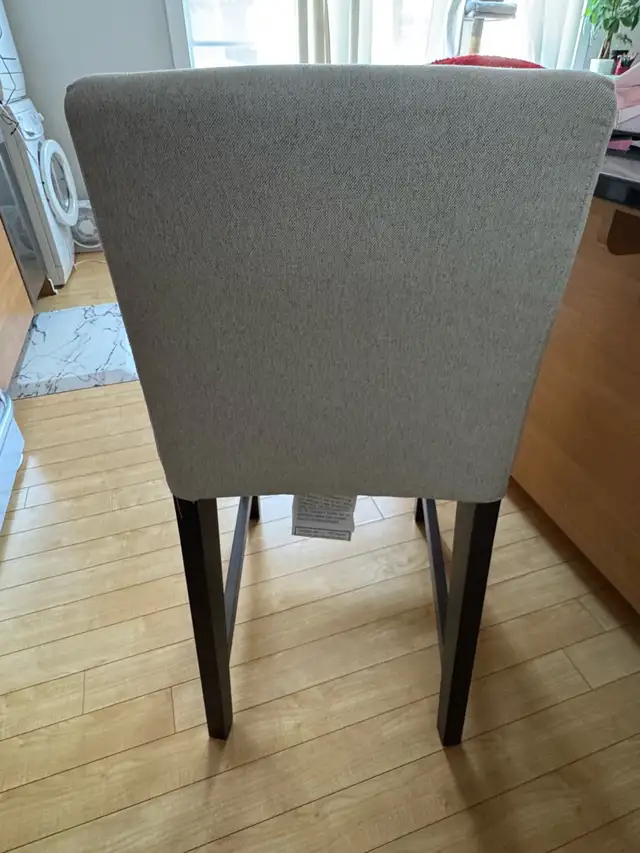 Rare Discontinued IKEA HANSOLLE Premium Tufted Bar Stool in Chairs & Recliners in City of Halifax - Image 5