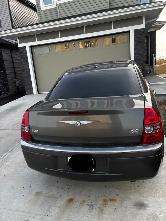 2010 chyrsler 300 AWD604579812040386565