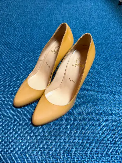 Christian Louboutin Simple Pump 100 – Size 38.5 (Nude Patent), View more